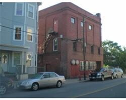 Primary Photo - 207 Chestnut St