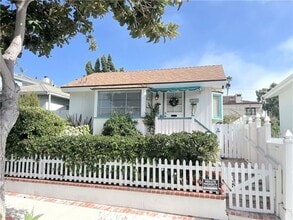 Building Photo - 406 Fernleaf Ave