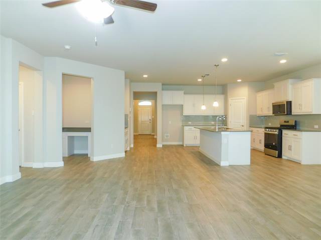 Building Photo - 801 Finchley Dr