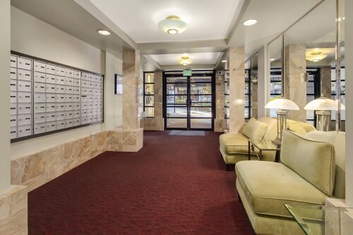 Foto del edificio - 1310 Minor Ave