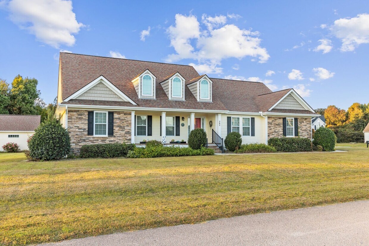 Foto principal - 202 Tidewater Dr
