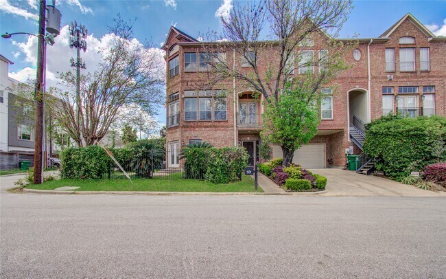 Foto del edificio - 501 Leverkuhn St