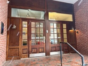 Building Photo - 83 Washington St