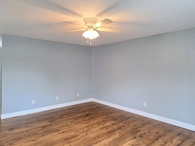 Building Photo - 151 Oyster Ln