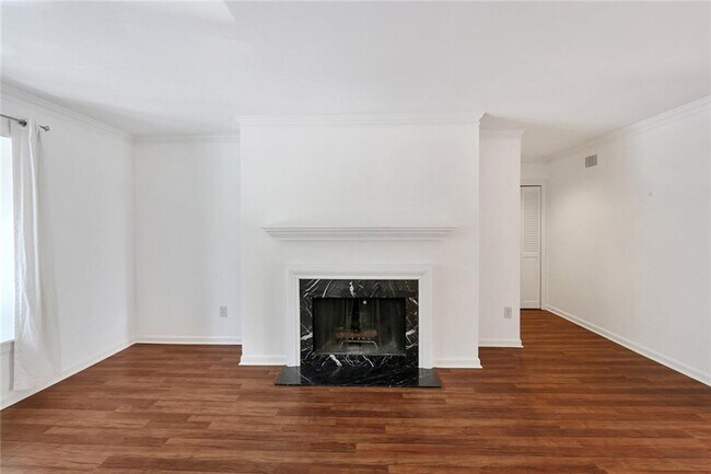 Building Photo - 146 Maison Pl NW
