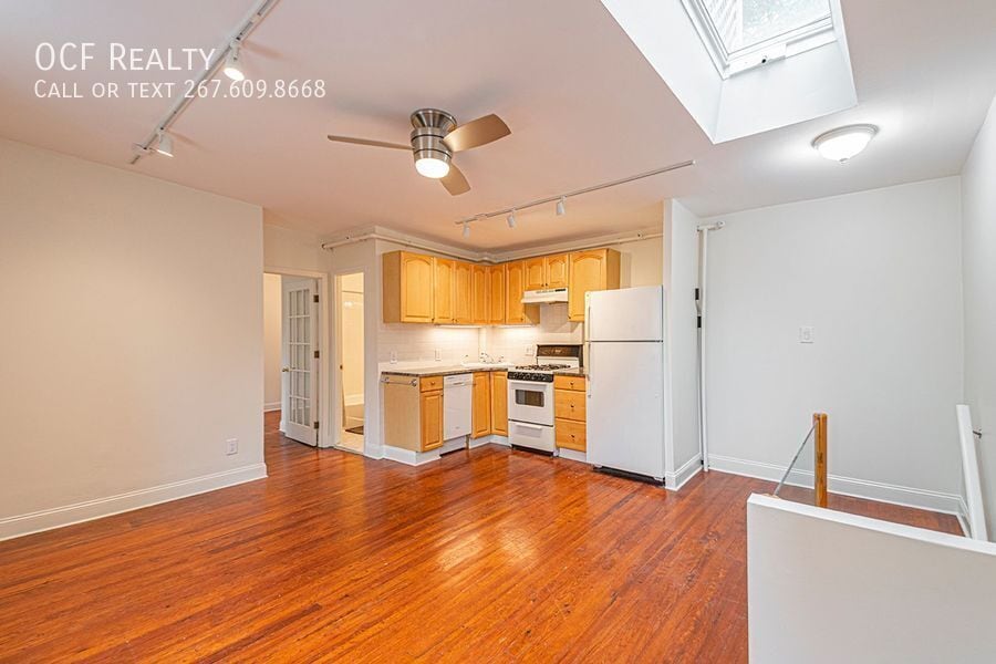 Primary Photo - 403 S 23rd St