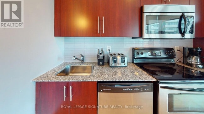Building Photo - 55 Bremner Blvd
