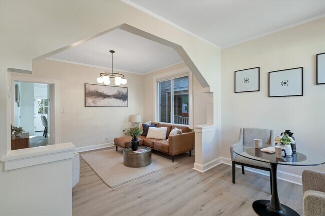 Foto del edificio - 6752 W Park Ave