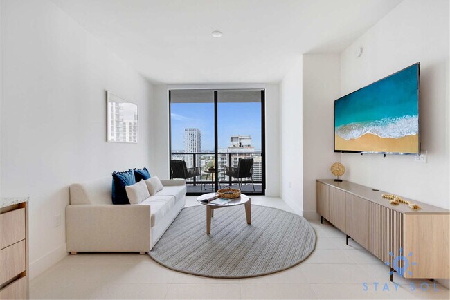 Foto del edificio - 601 NE 1st Ave