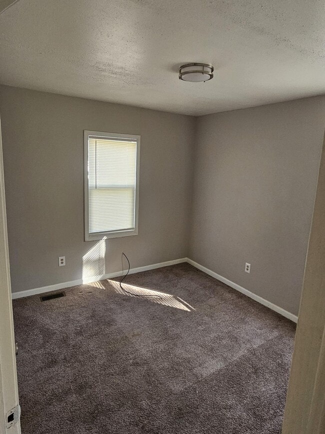 Building Photo - 16888 Lenore Ave