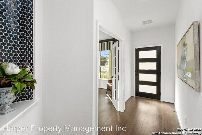Building Photo - 4 br, 3.5 bath House - 13011 Blue Flame Dr
