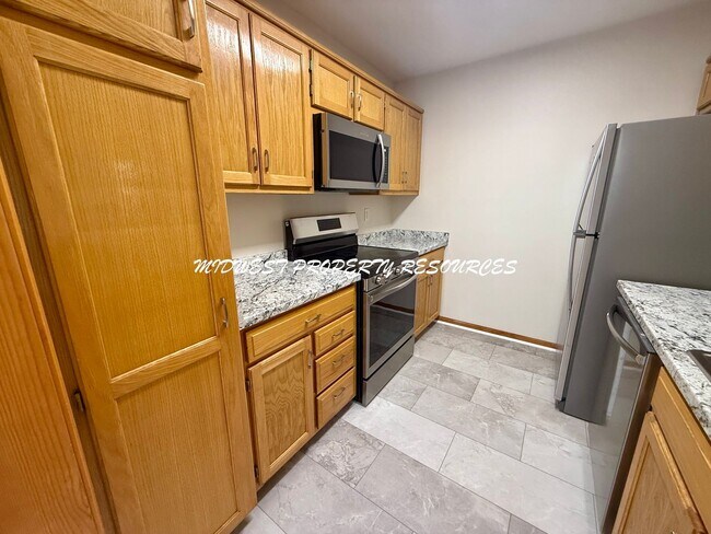 Foto del edificio - Amazing 3 Bedroom Townhouse!