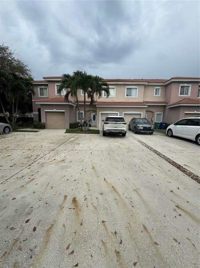 Building Photo - 2530 NW 92nd Ave