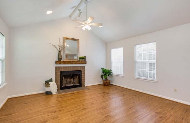 Foto del edificio - 808 Kalanchoe Ct