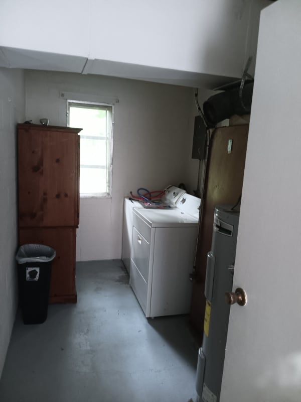 Building Photo - 2700 Jefferson Dr