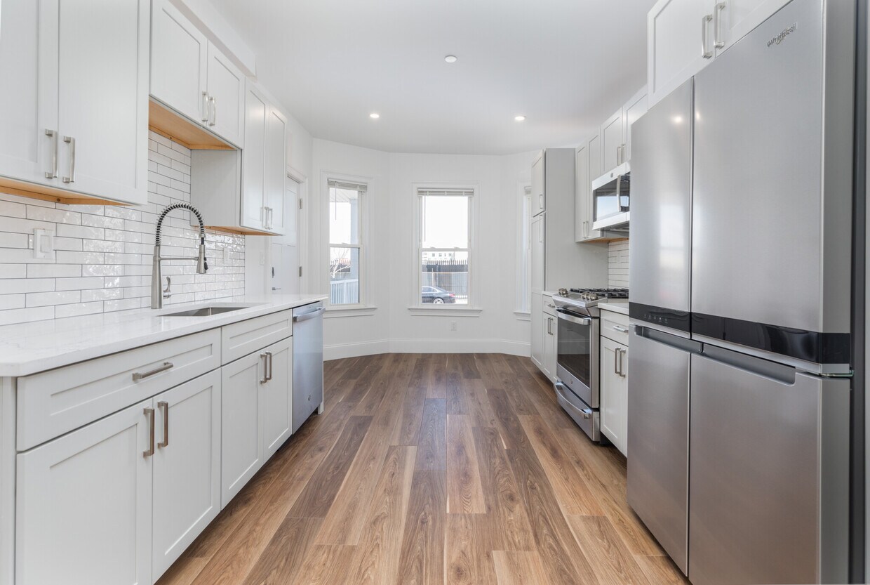 Foto principal - 143 E Cottage St