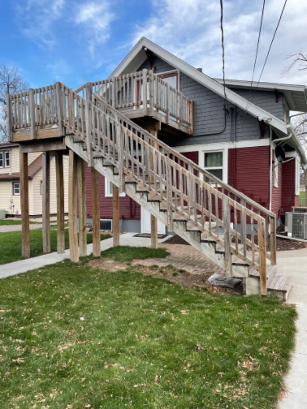 Foto principal - 837 Stewart St