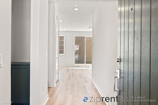 Foto del edificio - 5 br, 3 bath House - 36601 Diego Spgs Ave,...