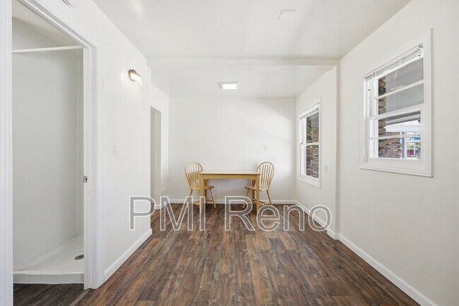 Foto del edificio - 1515 N Carson St