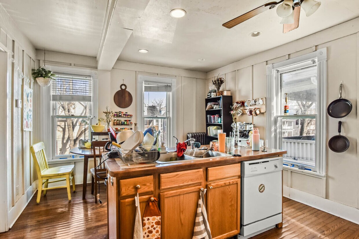 Foto principal - 124 N Franklin St