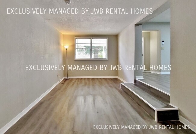 Building Photo - 6124 Ardisia Rd W