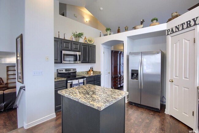 Building Photo - 432 Simoron Dr