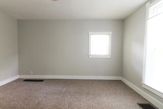 Foto del edificio - 830 W North St