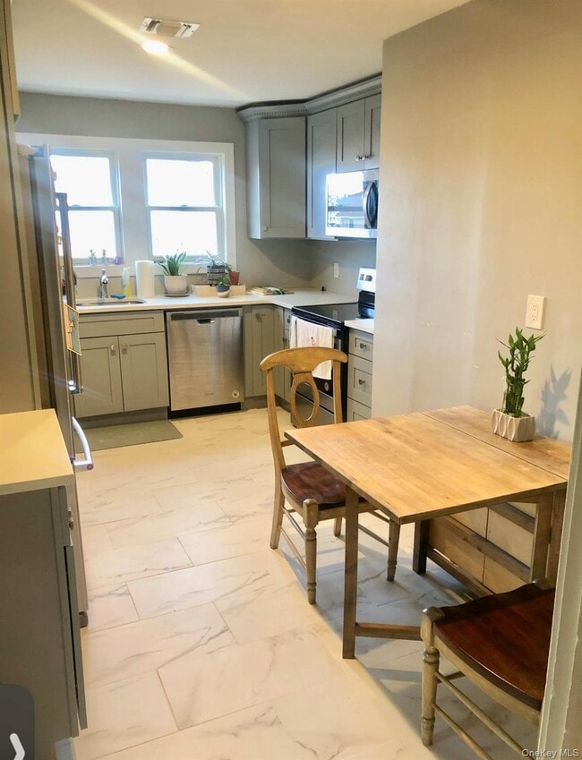 Building Photo - 41 Lafayette Ave