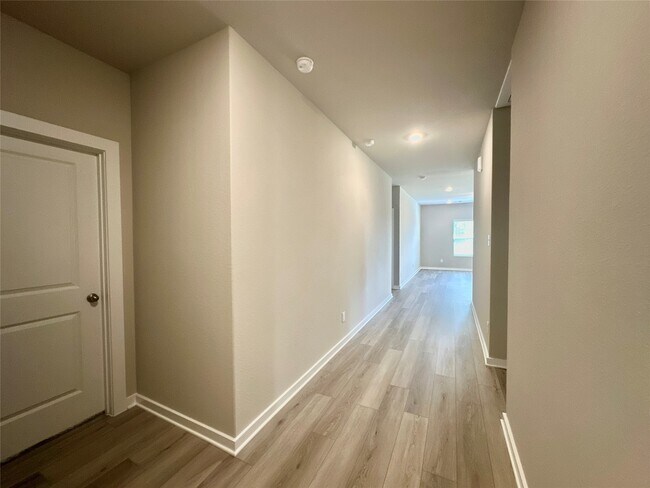 Foto del edificio - 12332 Ridge Top Dr