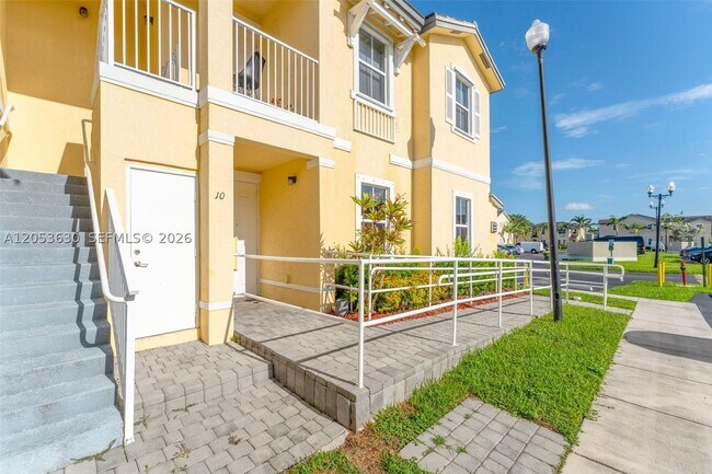 Foto del edificio - 134 SE 28th Ter