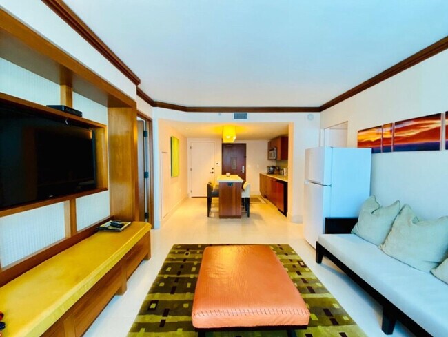 Foto del edificio - 6801 Collins Ave