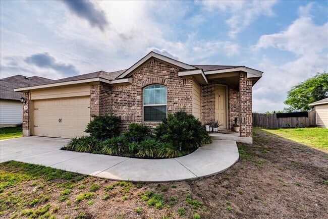 Building Photo - 268 Forest Moon Ln