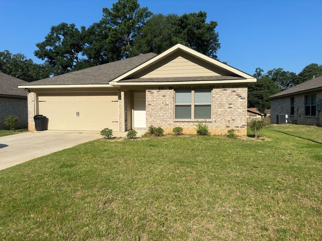 Primary Photo - 3 Bed/2 Bath Home in Pearl