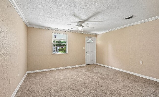 Foto del edificio - 10592 Haverford Rd