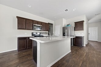 Building Photo - 14432 Sugar Pines Dr