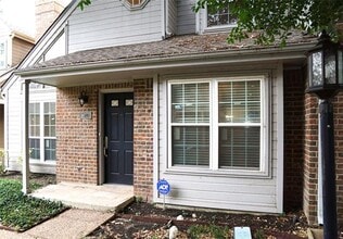 Building Photo - 17725 Windflower Way