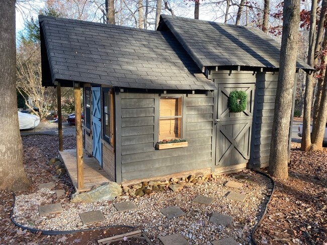 Foto del edificio - 1200 S Third St