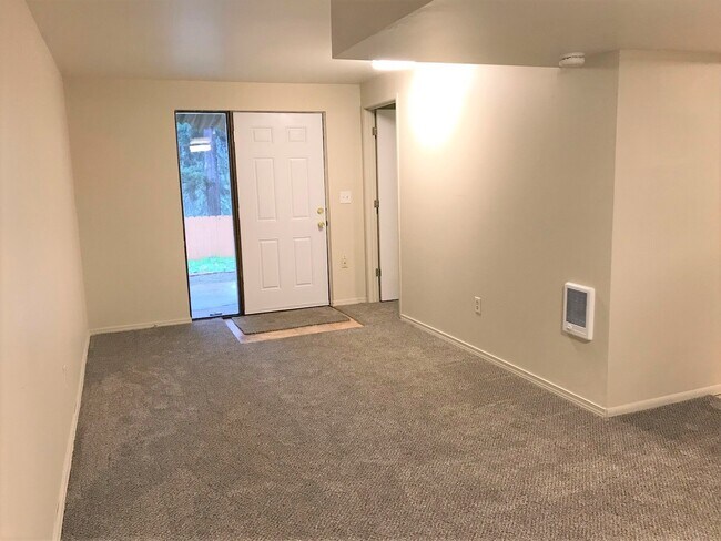 Building Photo - Fresh New Look- Lower Level  1 Bedroom Unit