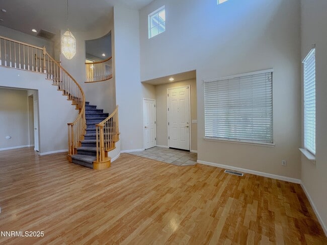 Building Photo - 2960 Deer Run Dr