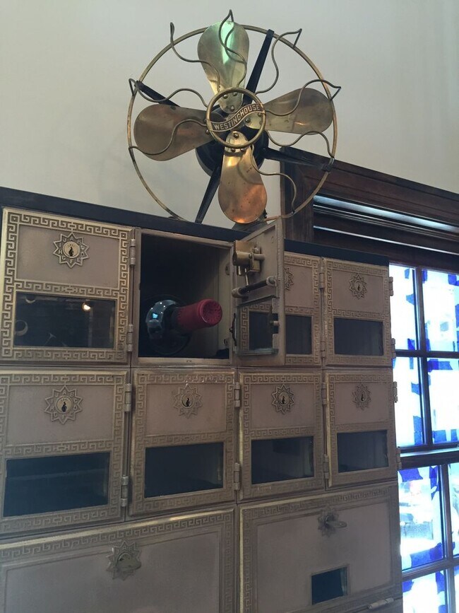 Building Photo - BEAUTIFUL, BRIGHT AND OPEN 1 BED, 1BATH  HOUSE IN HEART OF NOIRTHSIDE- AVAIL NOW!