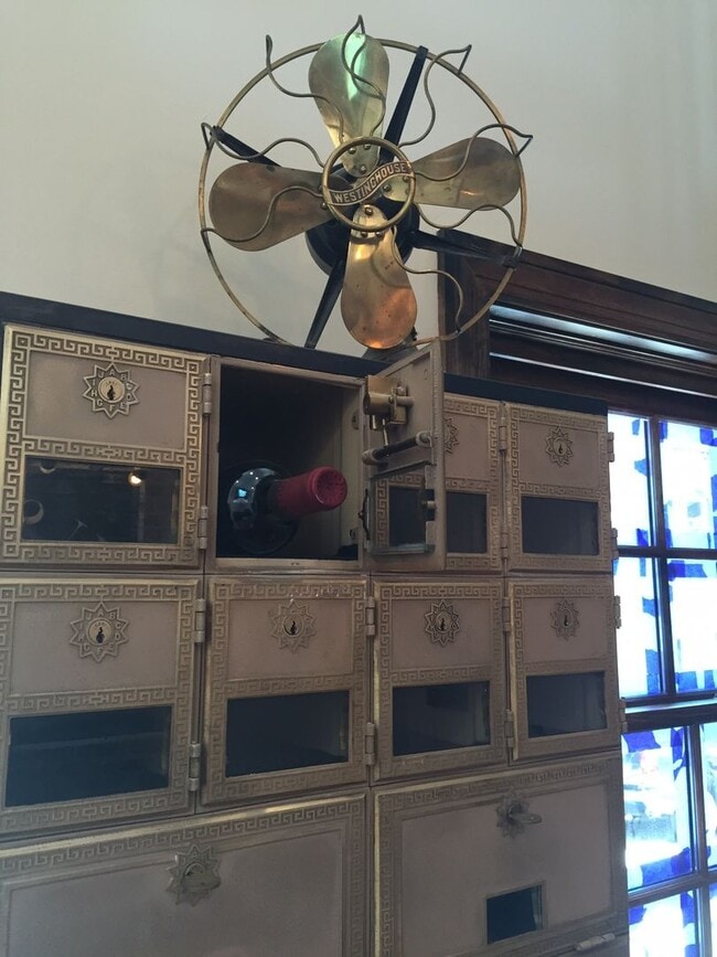 Photo - BEAUTIFUL, BRIGHT AND OPEN 1 BED, 1BATH  HOUSE IN HEART OF NOIRTHSIDE- AVAIL NOW!