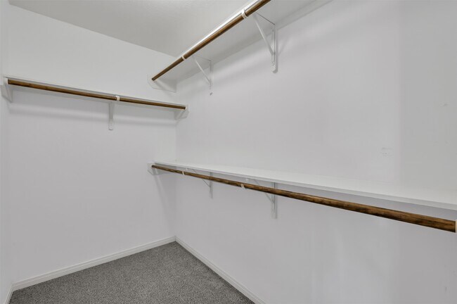 Foto del edificio - 16245 Sun View Ln