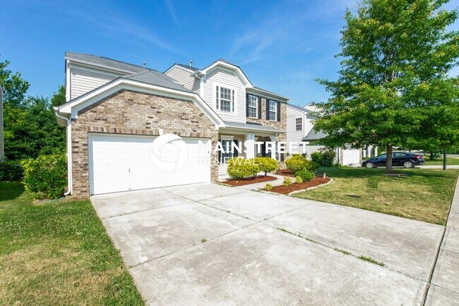Building Photo - 5 Bedroom Pet-Friendly Home in Charlotte, NC with Main Street Renewal