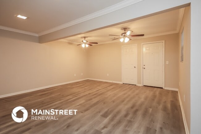 Building Photo - 4023 Glenn Ricki Dr