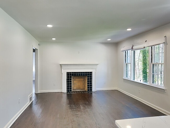 Foto del edificio - 1164 Lynhurst Dr SW
