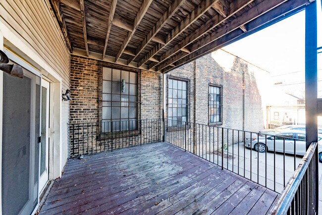 Foto del edificio - 1707 N Fairfield Ave