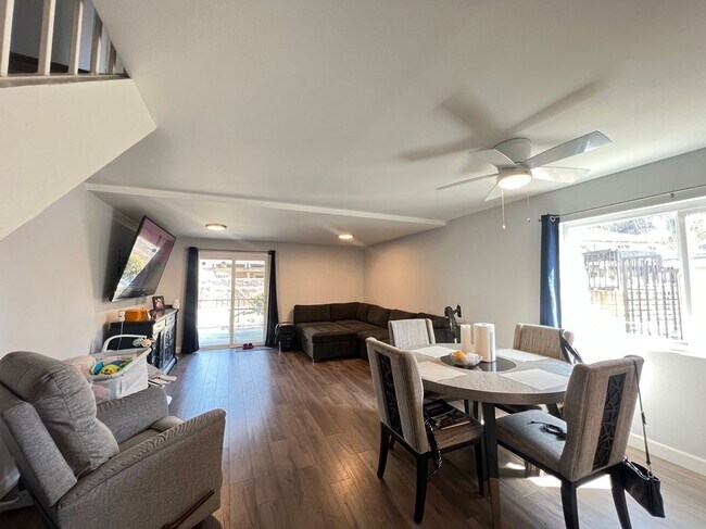 Foto del edificio - 947 S Mountain Ave