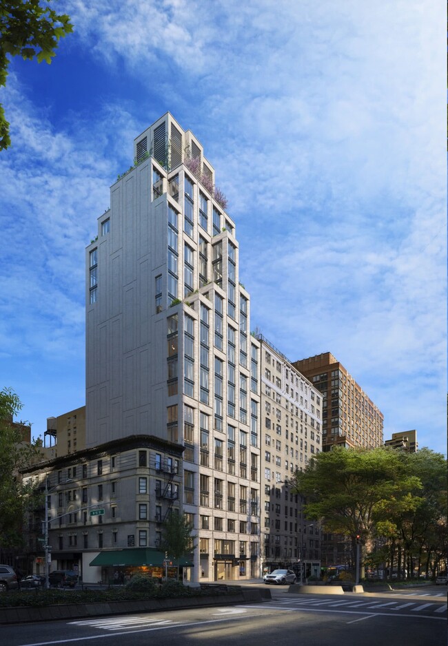 Building Photo - 2505 Broadway