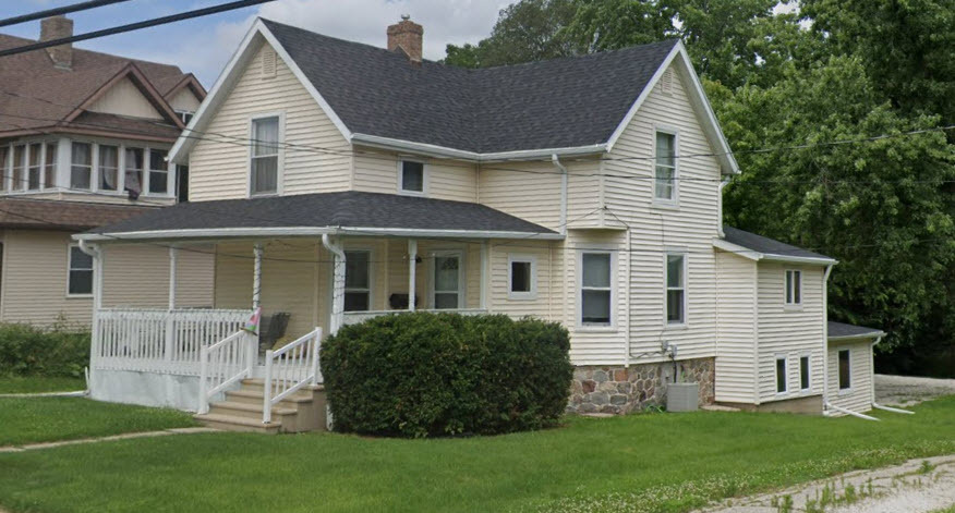 Primary Photo - 251 N Prairie St
