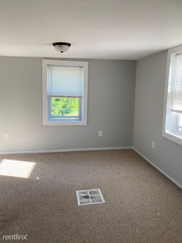 Building Photo - 3 br, 2 bath House - 278 route 25